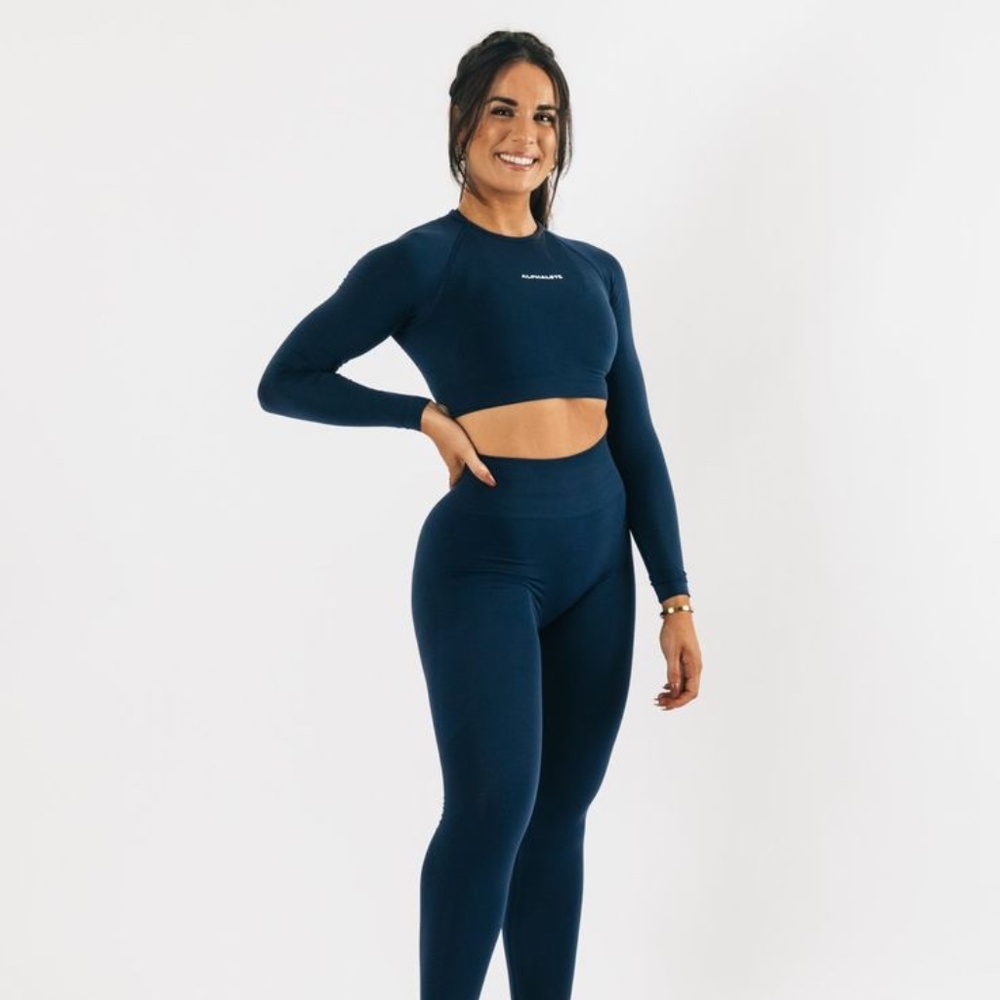 NEW Alphalete Amplify Long Sleeve